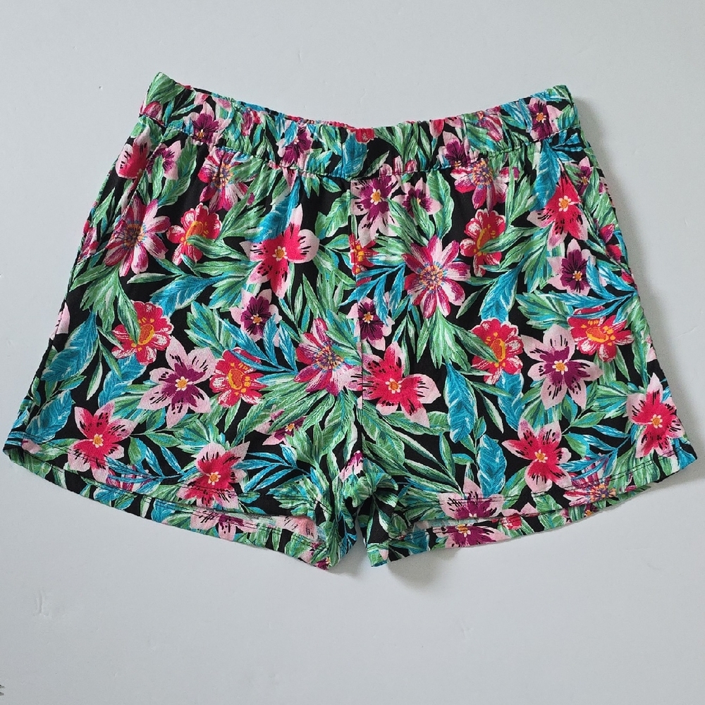 NWT Caribbean Joe High Waist Black Pink and Green Floral Print Shorts Size M